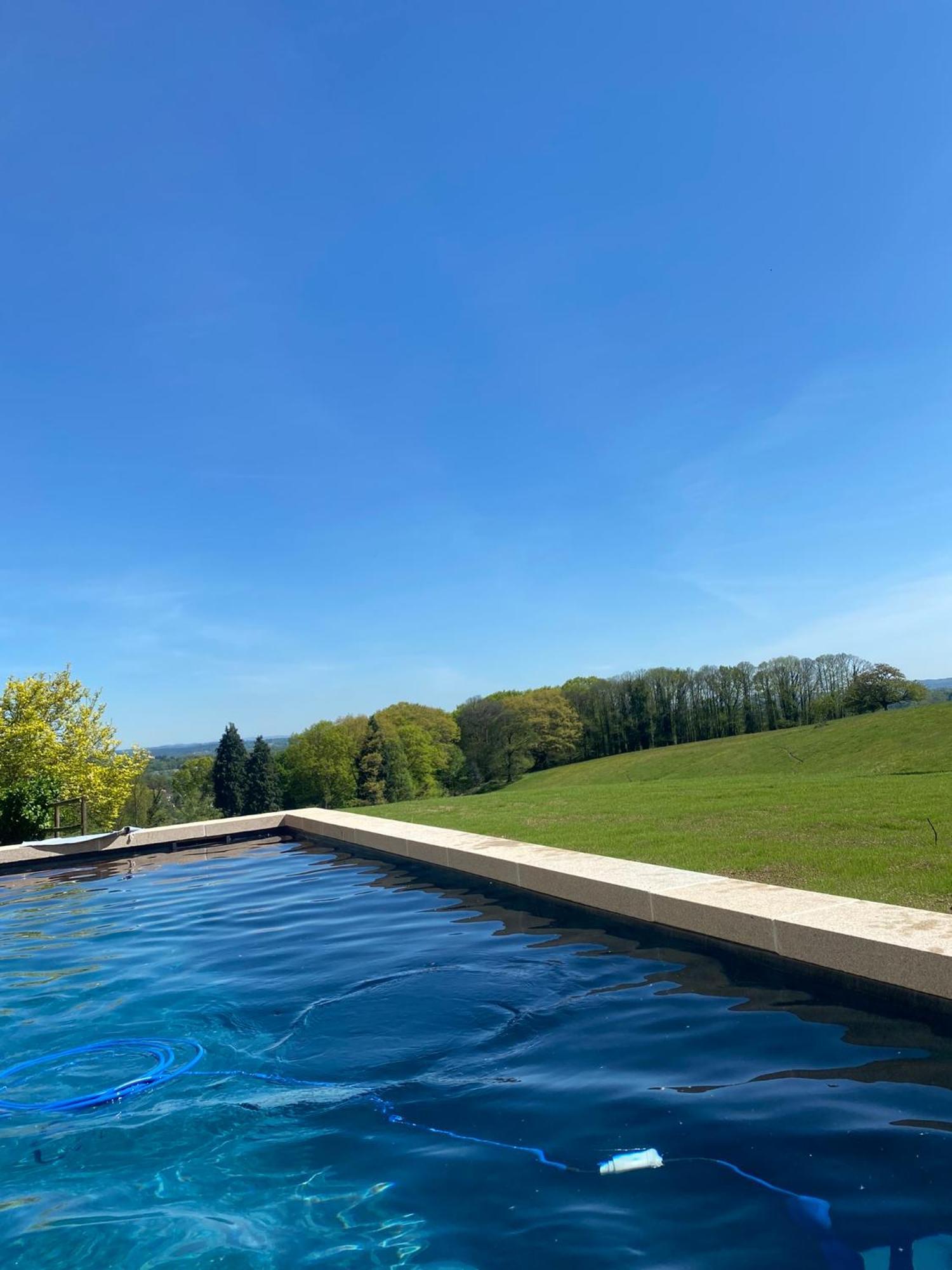 Ambazac Domaine De Montmery Sa Piscine Son Jardin Ses Espaces מראה חיצוני תמונה